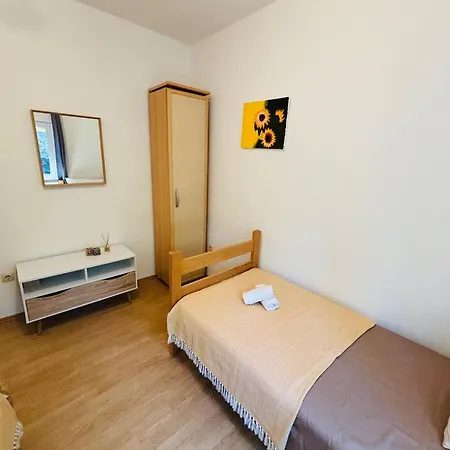 Marisala - Berth Avalable, 20m From Sea!!