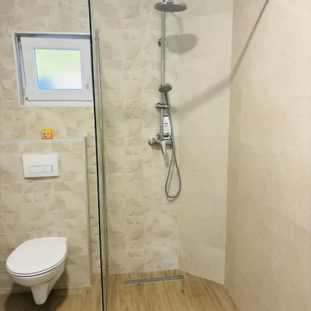 Apartmán Marisala - Berth Avalable, 20m From Sea!! *