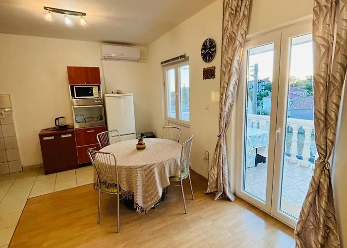 Marisala - Berth Avalable, 20m From Sea!! Apartamento