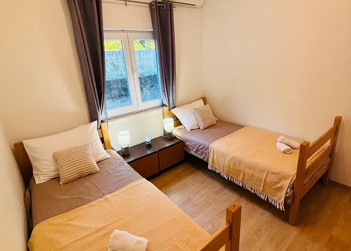 Marisala - Berth Avalable, 20m From Sea!! Apartamento Tribanj-Kruscica