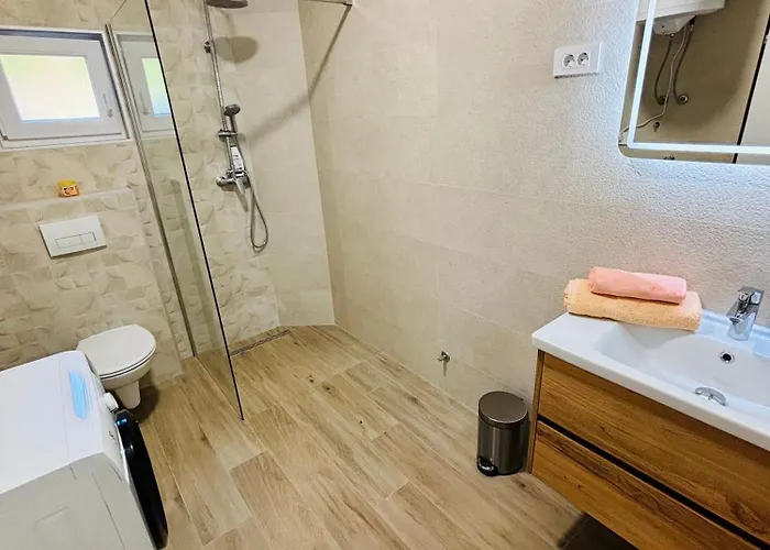 Marisala - Berth Avalable, 20m From Sea!! * Tribanj-Kruscica
