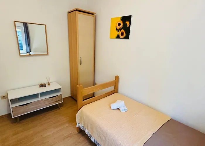 Marisala - Berth Avalable, 20m From Sea!!