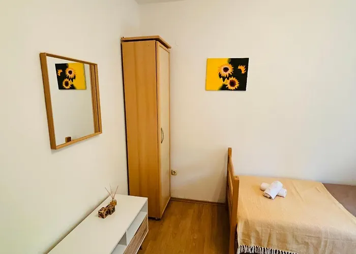 Marisala - Berth Avalable, 20m From Sea!!