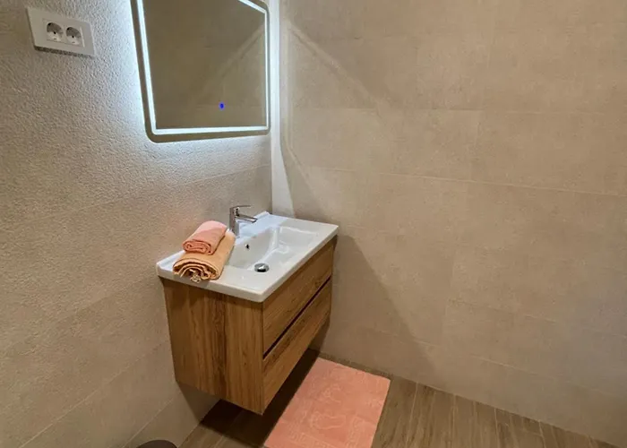 Marisala - Berth Avalable, 20m From Sea!!